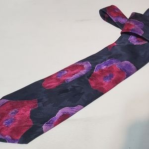 Silk tie